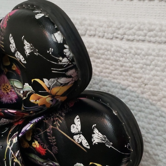 STEVE MADDEN FLORAL BOOTS - Picture 8 of 13